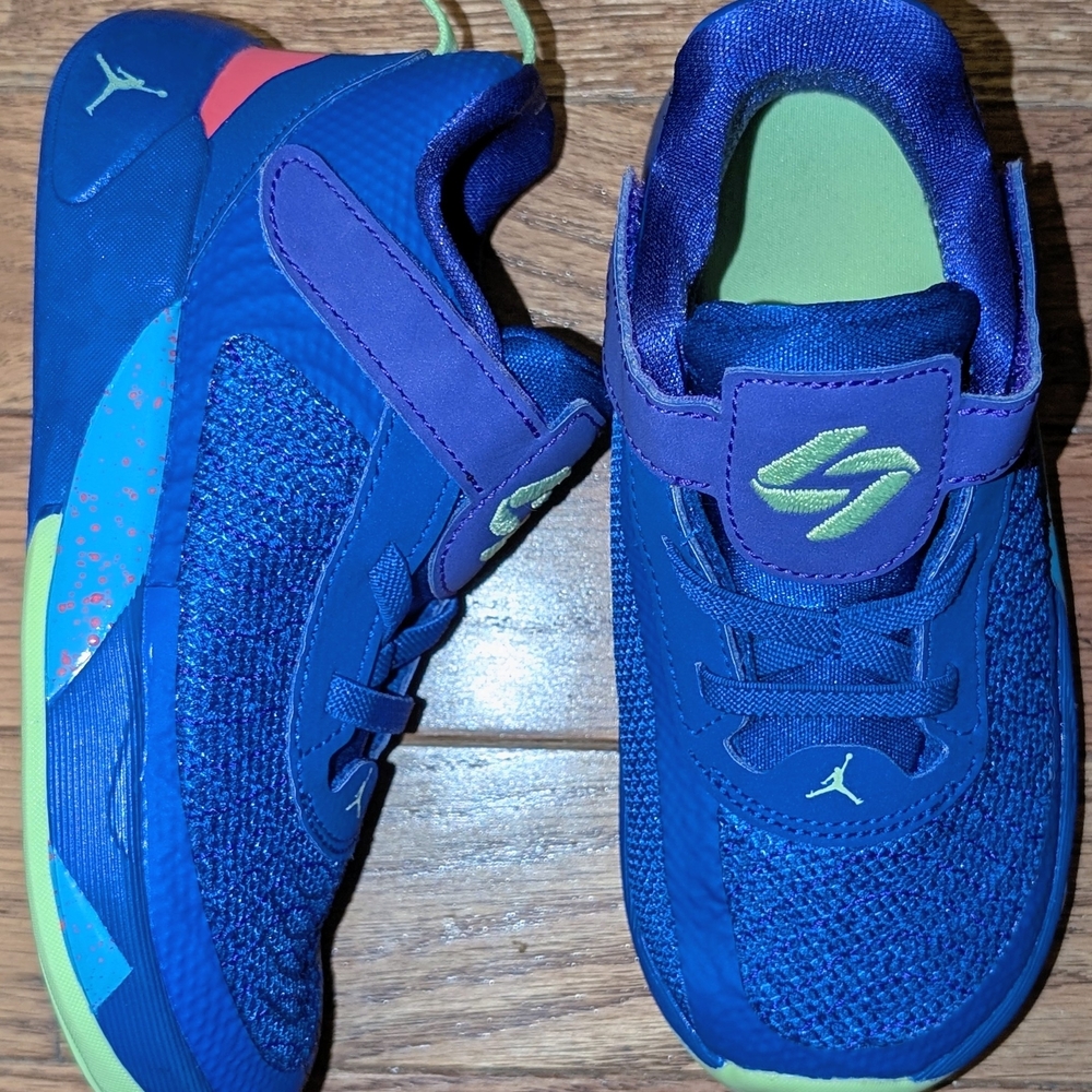 Jordan Kids Blue and Green Sneakers